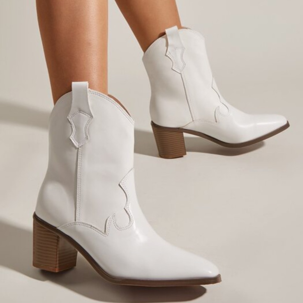 White Cowgirl Boots **STILL AVAILABLE